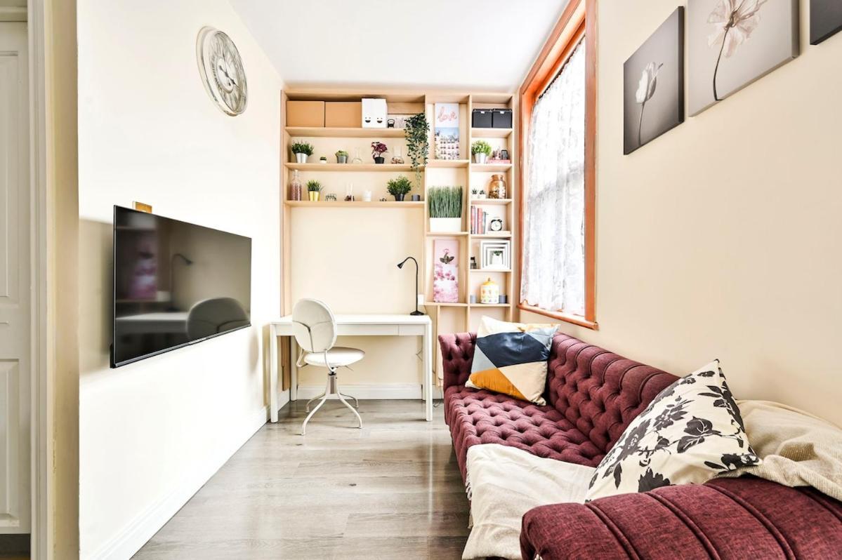 Cozy 3 Bed Home In London, Free Parking, Sleeps 8! Exterior photo